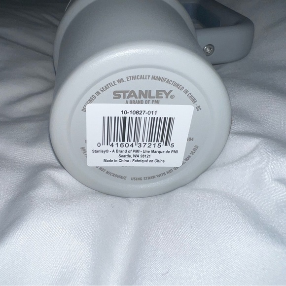 Stanley Cup 30oz Fog - Picture 3 of 4